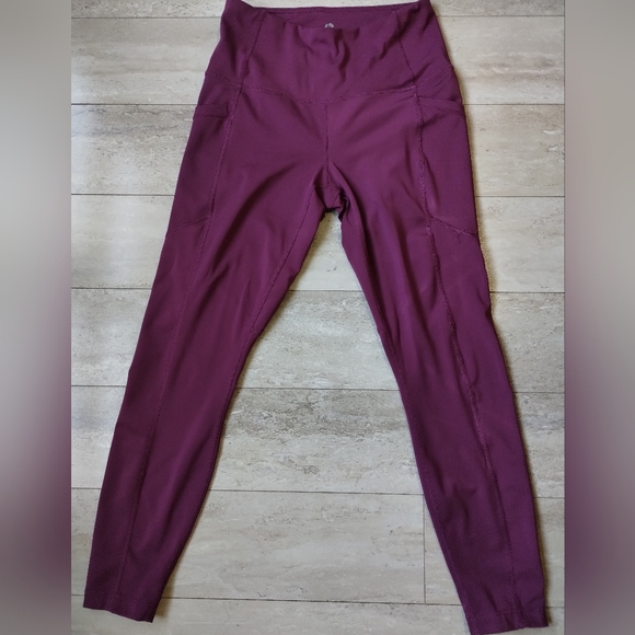 90 Degree By Reflex Pants - 90 Degree maroon legging pockets size small